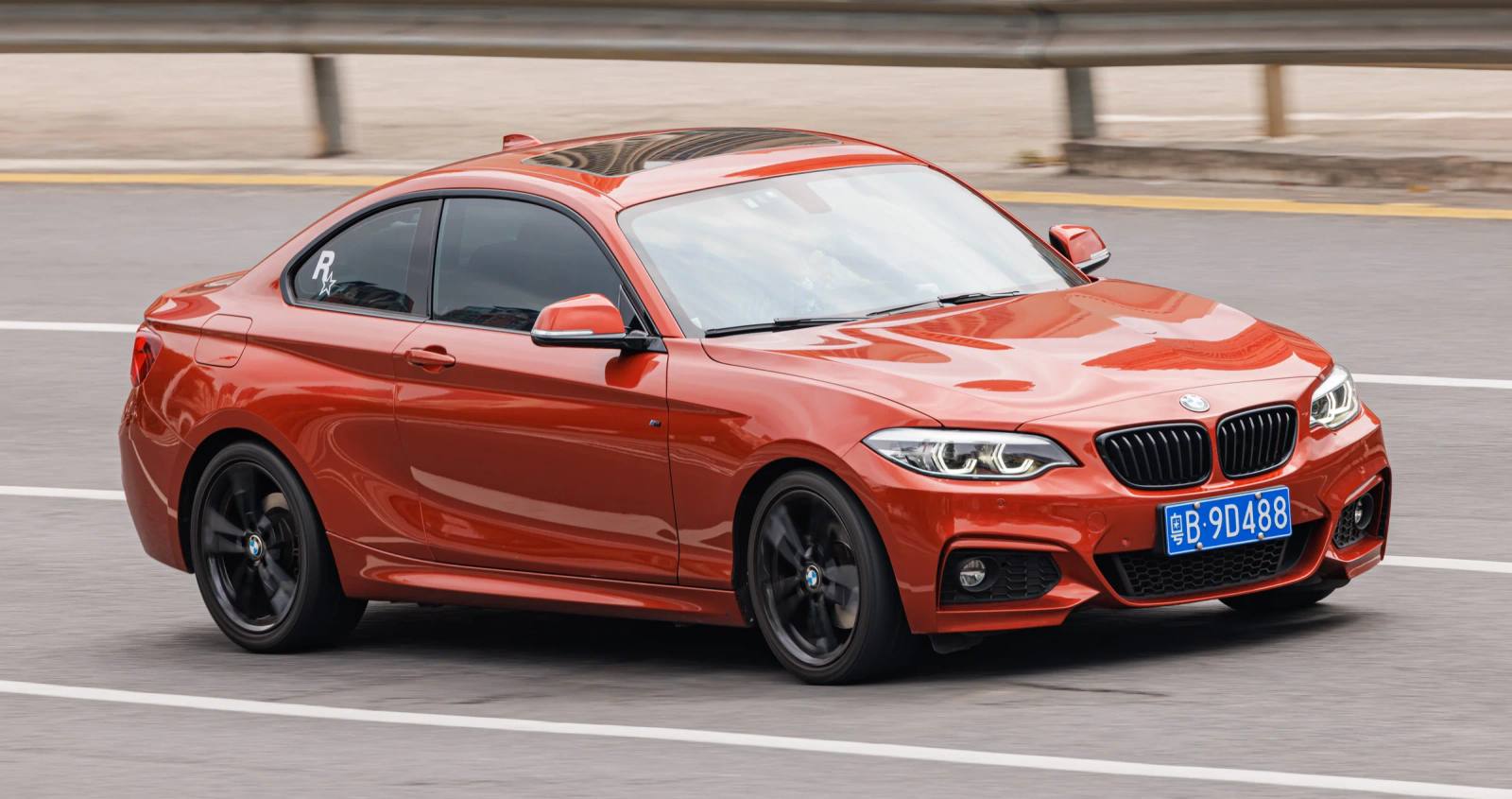 230i
