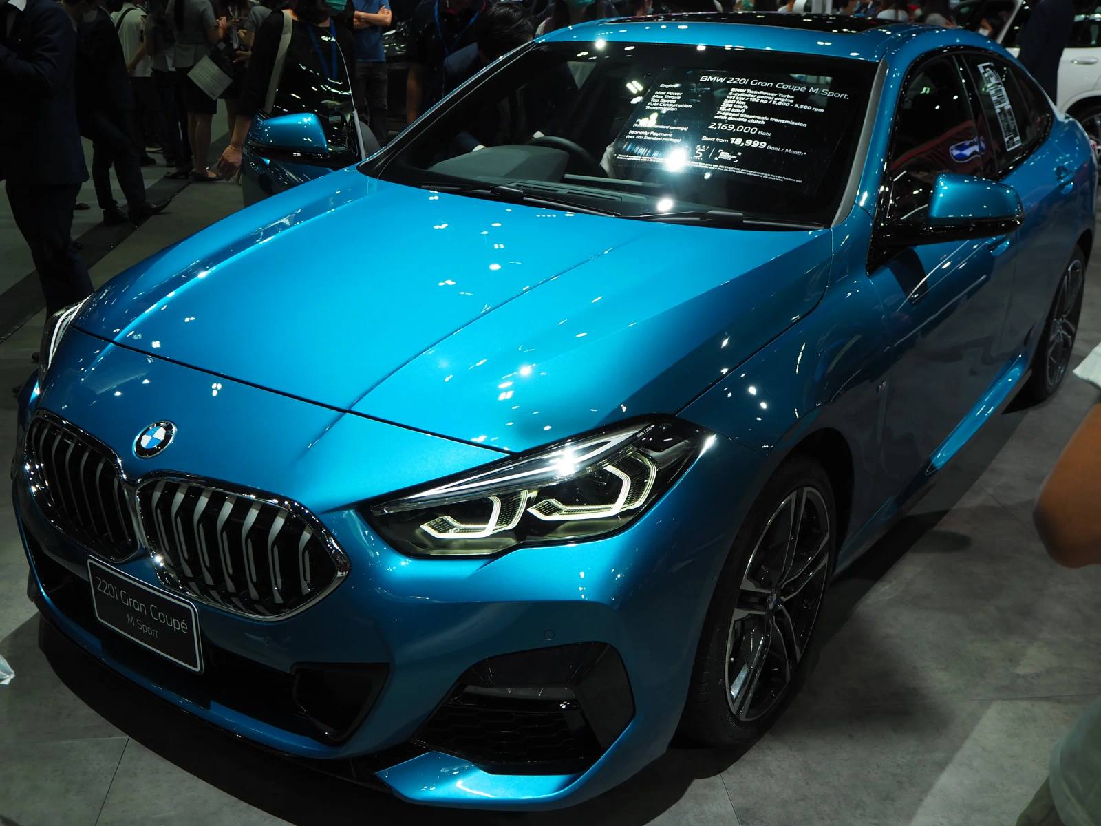 220i