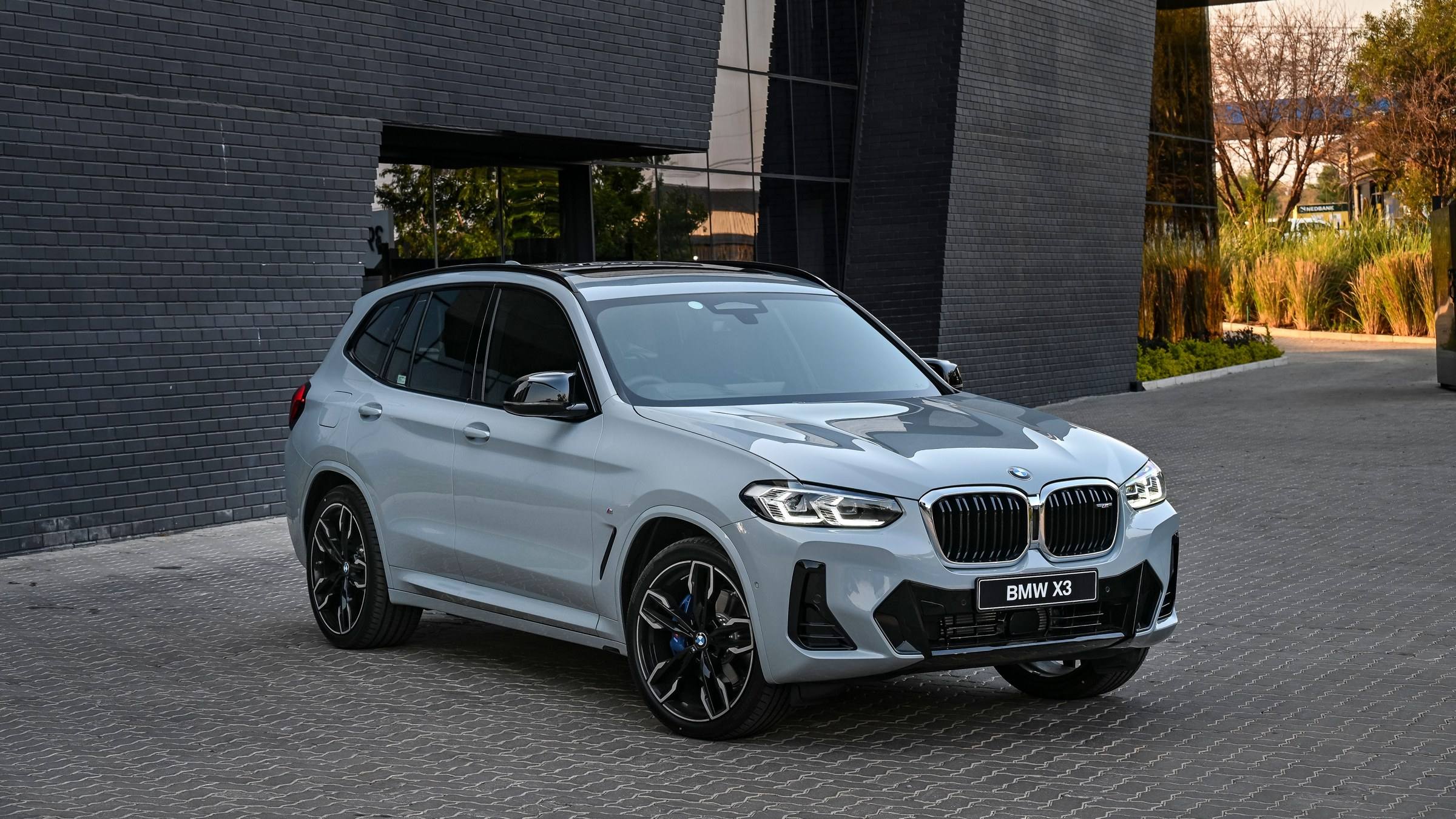 M40i