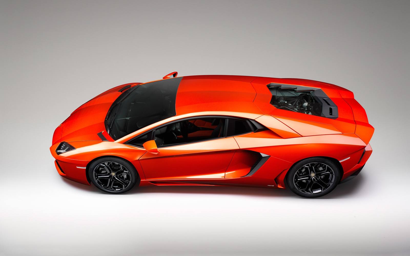 Aventador LP700-4