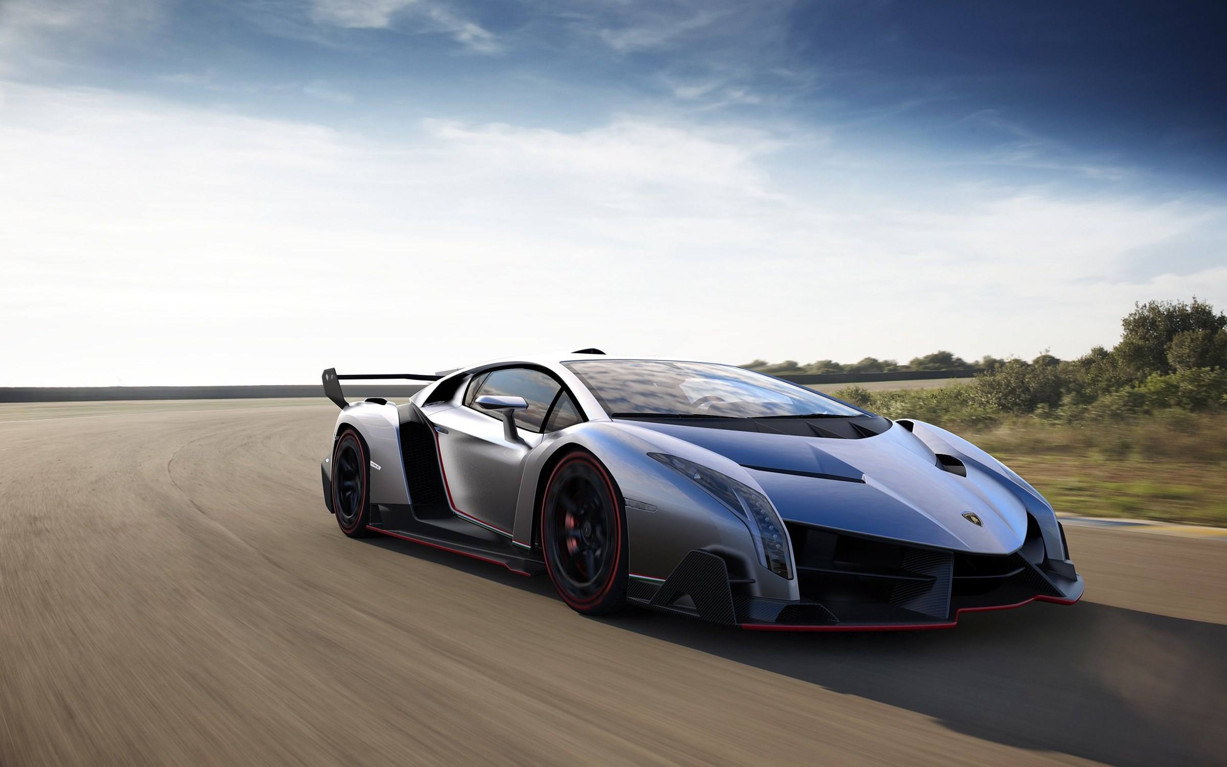 Veneno Coupe