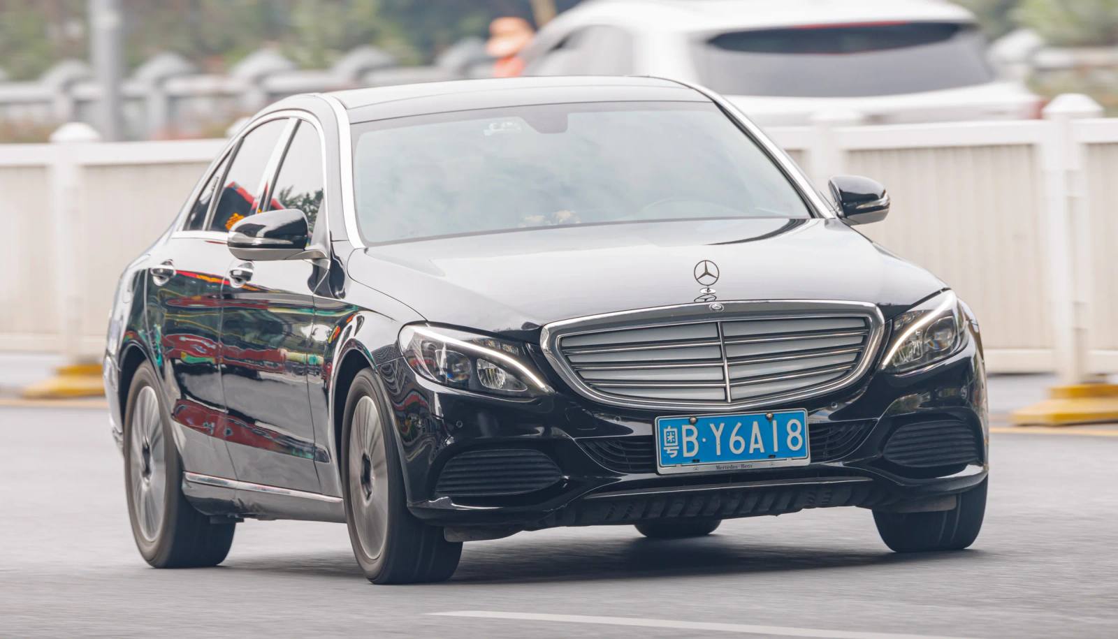 C 300