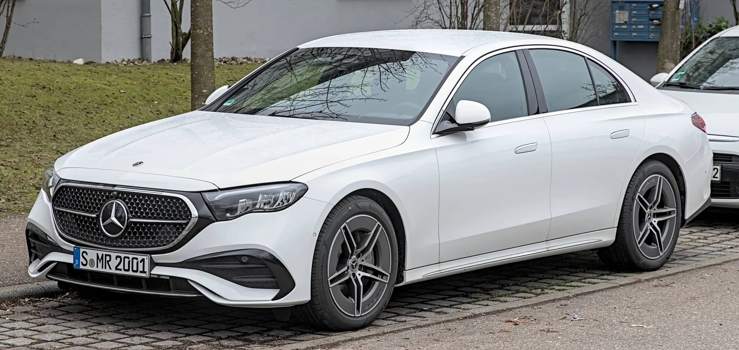E 200