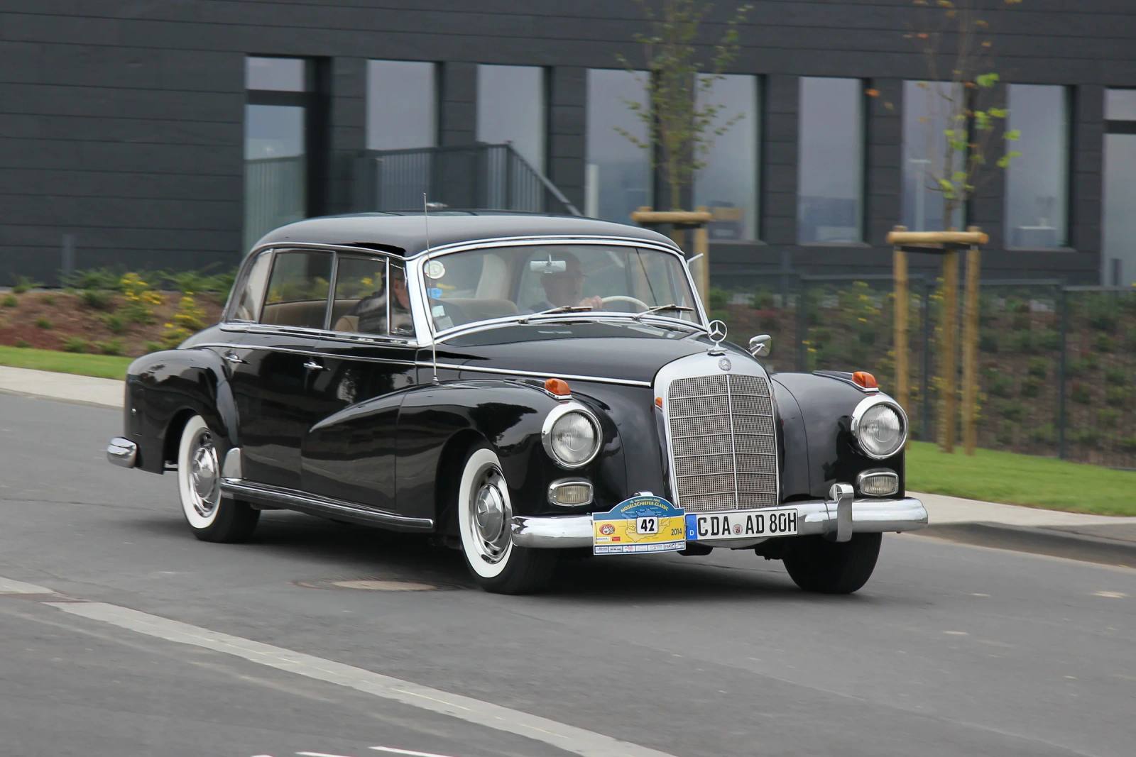 300 d