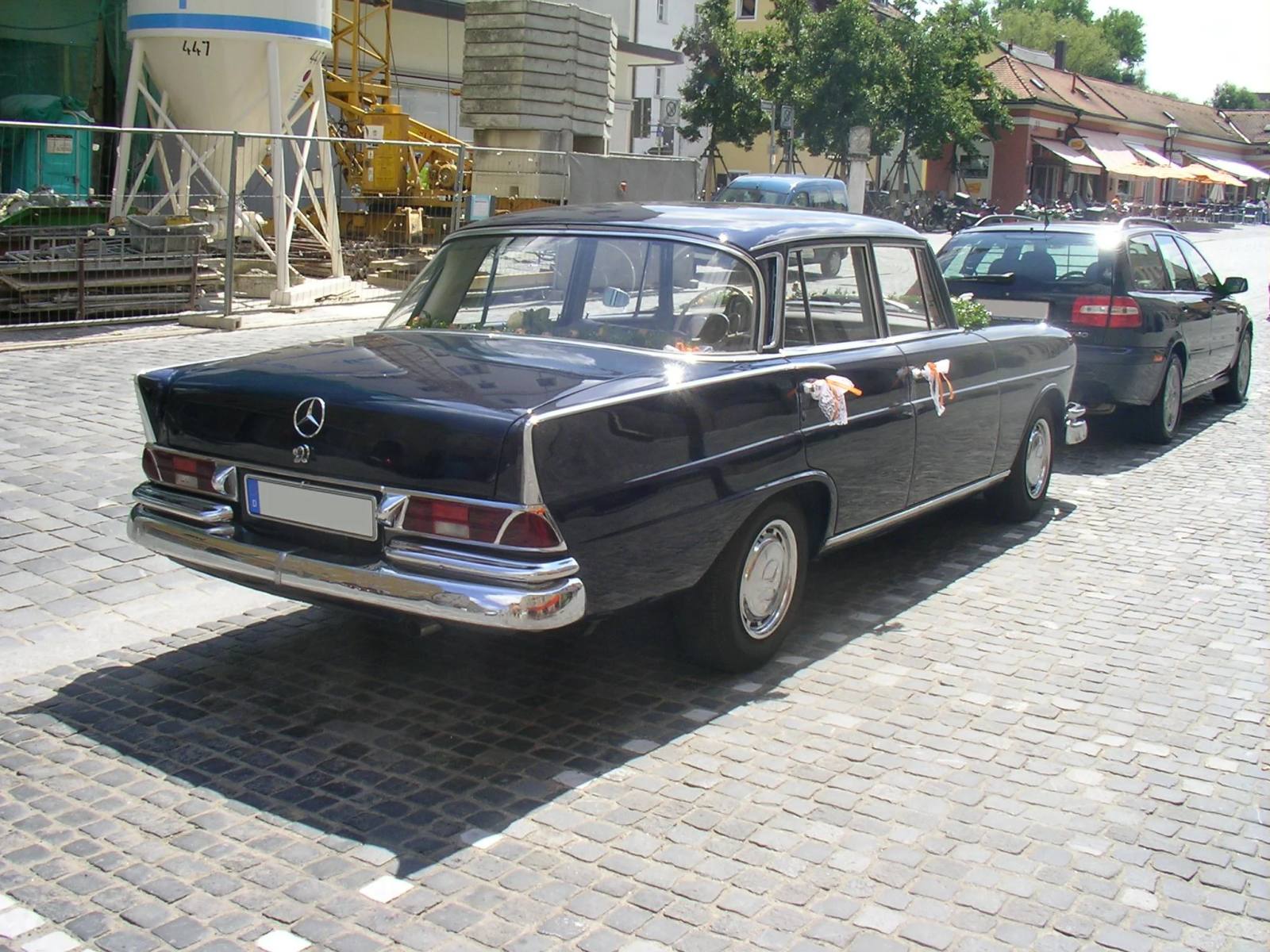 220 SEb