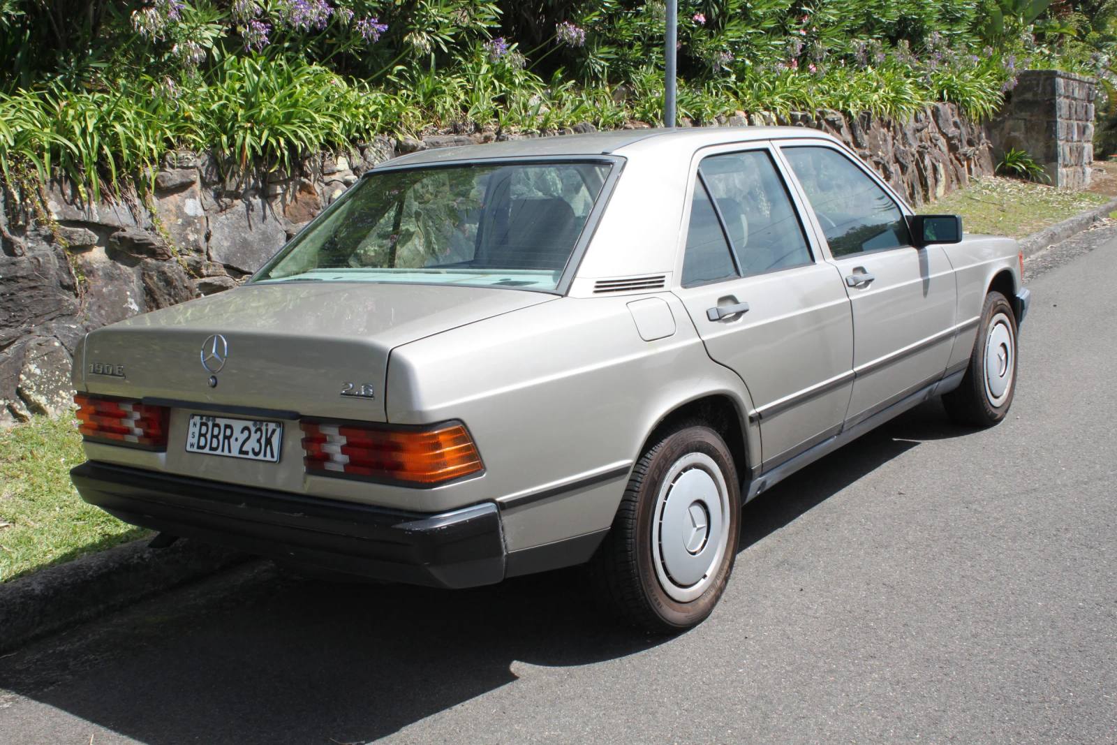 190 E 2.6