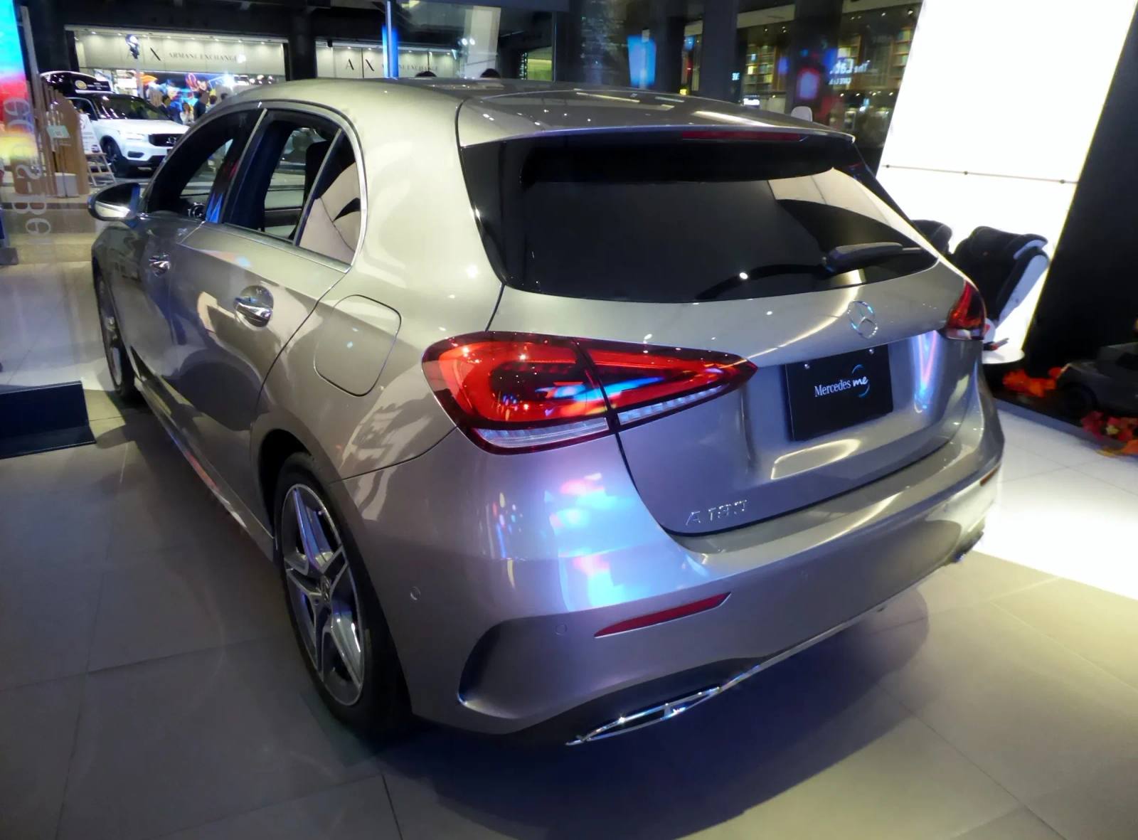 A 200 Sedan